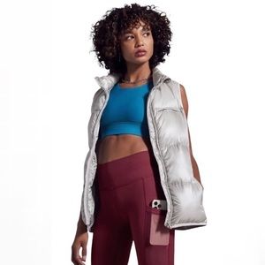 Fabletics Silver Elliot Packable Full Zip Vest